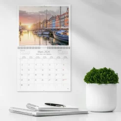 Väggkalender 2026 Scandinavia